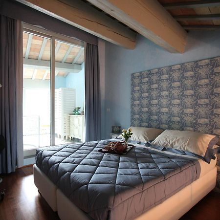 Bed and Breakfast Palazzo Santinelli Сант'Анджело-ін-Вадо Номер фото